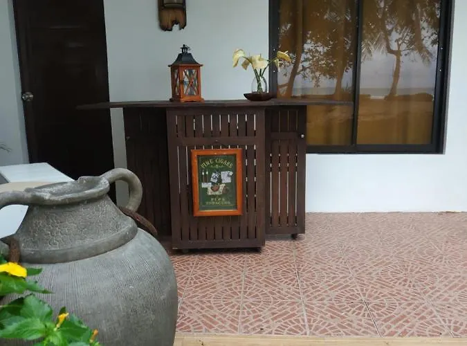 Semesterbostad House At Carolina Del Mar Samboan